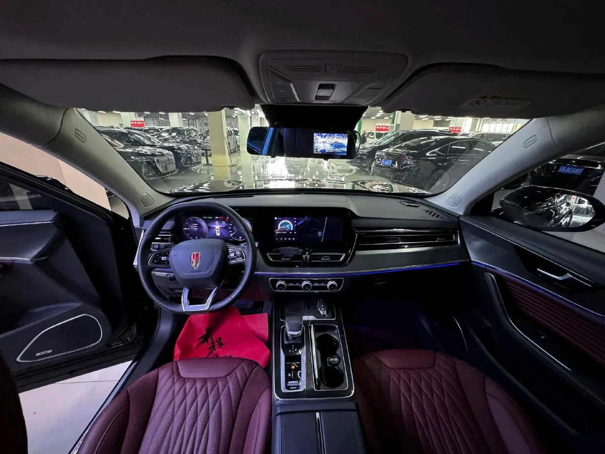 2023 HongQi HS5 2.0T 252HP L4 8AT,autocango,china used car exporter,china ev exporter,chinese used car exporter,chinese used ev exporter