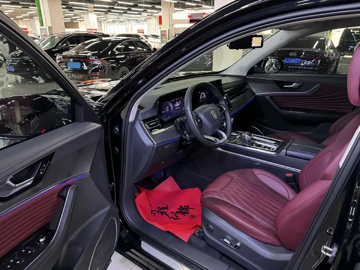 2023 HongQi HS5 2.0T 252HP L4 8AT,autocango,china used car exporter,china ev exporter,chinese used car exporter,chinese used ev exporter