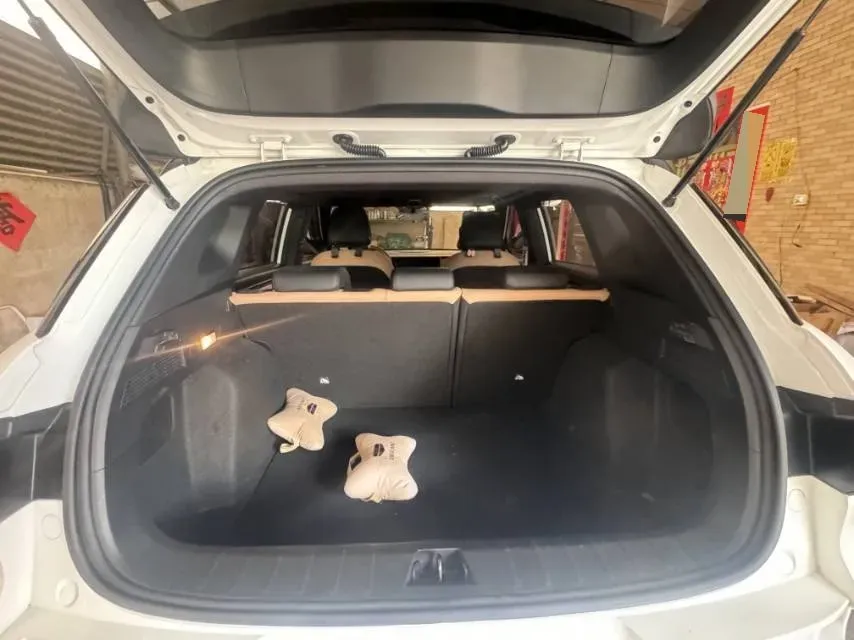 2023 Geely ICON 1.5T 181HP L4 7DCT,autocango,china used car exporter,china ev exporter,chinese used car exporter,chinese used ev exporter