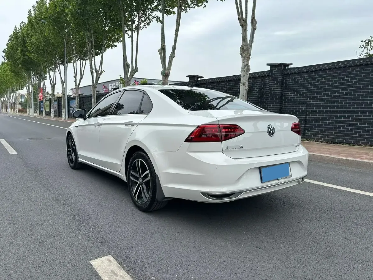 2019 Volkswagen Passat 1.4T 150HP L4 7DCT,autocango,china used car exporter,china ev exporter,chinese used car exporter,chinese used ev exporter