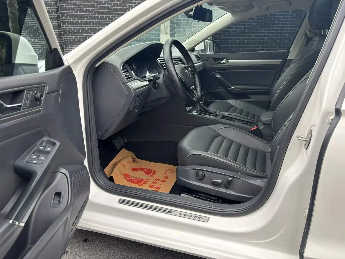 2019 Volkswagen Passat 1.4T 150HP L4 7DCT,autocango,china used car exporter,china ev exporter,chinese used car exporter,chinese used ev exporter