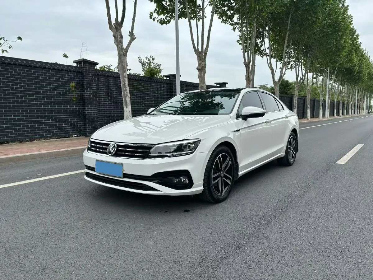 2019 Volkswagen Passat 1.4T 150HP L4 7DCT,autocango,china used car exporter,china ev exporter,chinese used car exporter,chinese used ev exporter