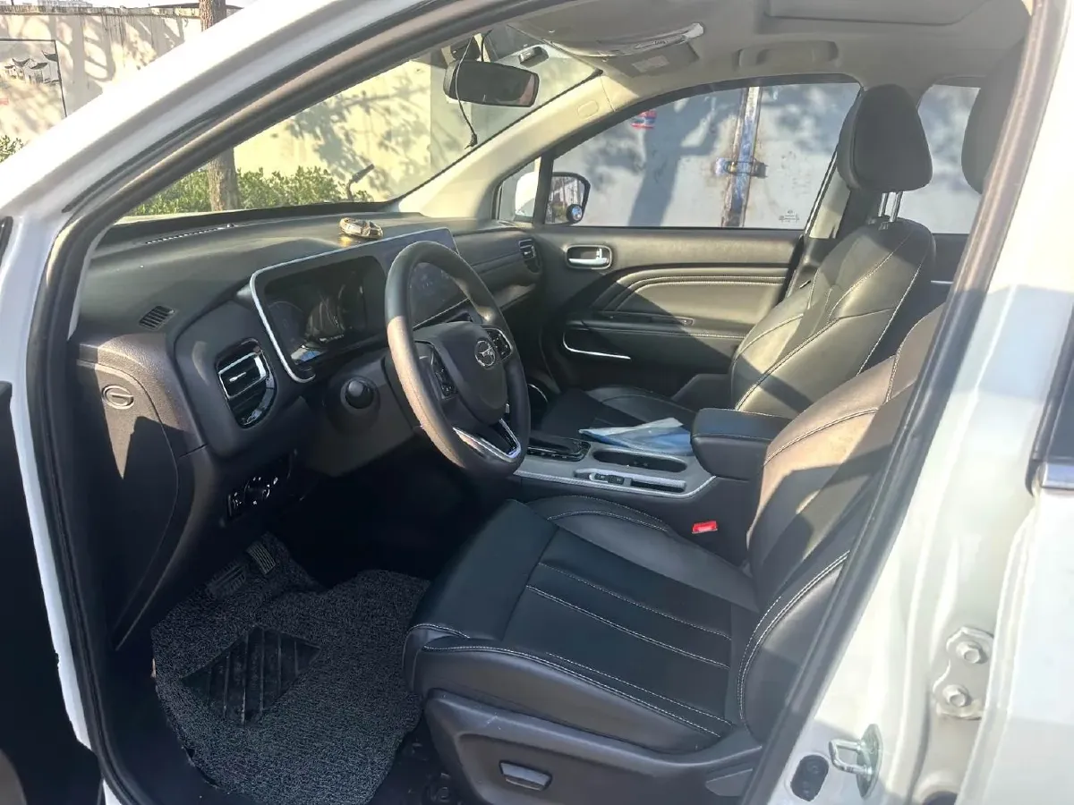 2022 GAC Trumpchi GS3 1.5T 169HP L4 6AT,autocango,china used car exporter,china ev exporter,chinese used car exporter,chinese used ev exporter