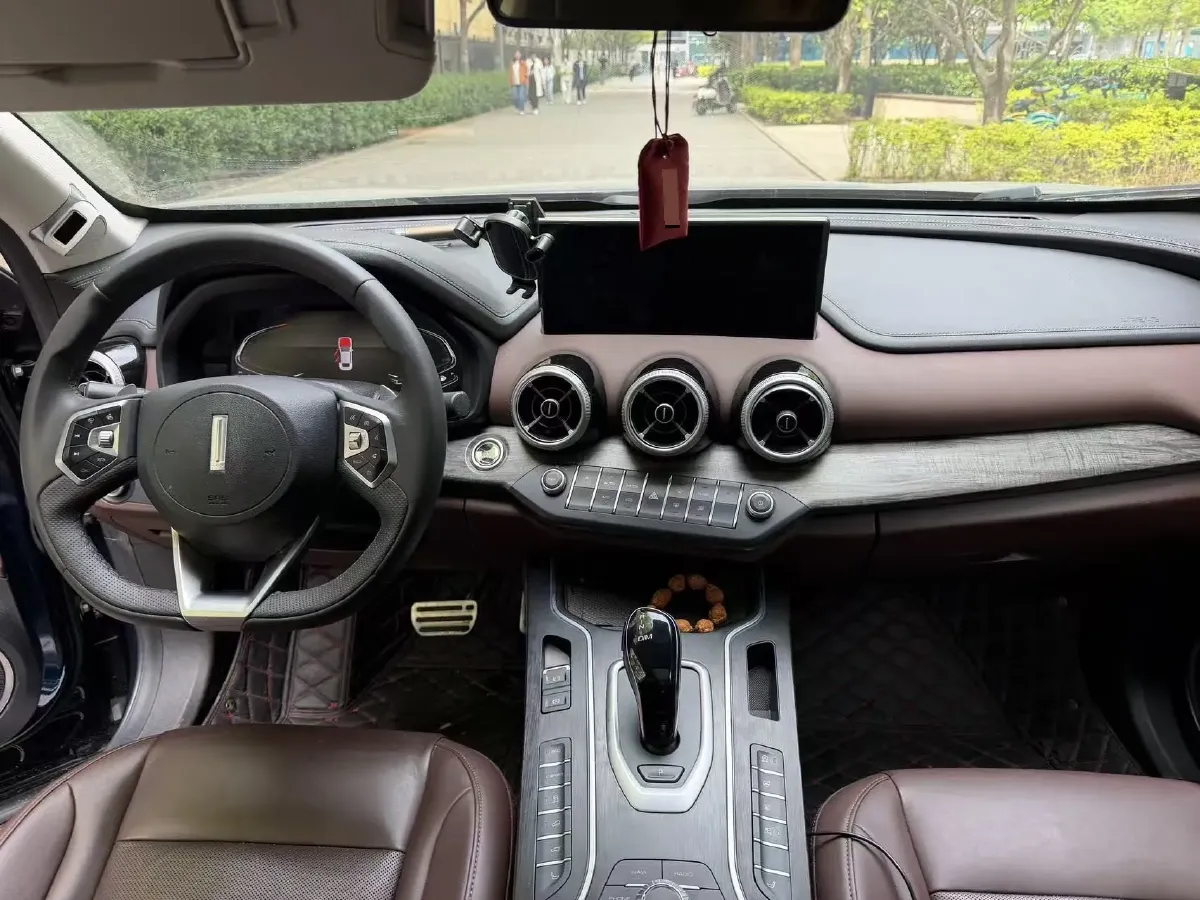 2020 WEY VV7 GT 2.0T 227HP L4 7DCT,autocango,china used car exporter,china ev exporter,chinese used car exporter,chinese used ev exporter