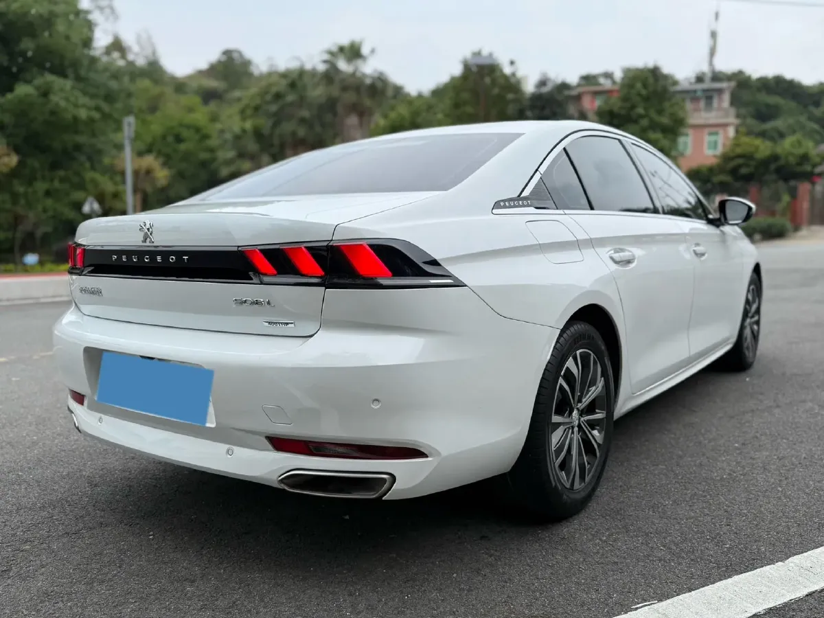 2022 Peugeot 508 1.8T 211HP L4 8AT,autocango,china used car exporter,china ev exporter,chinese used car exporter,chinese used ev exporter