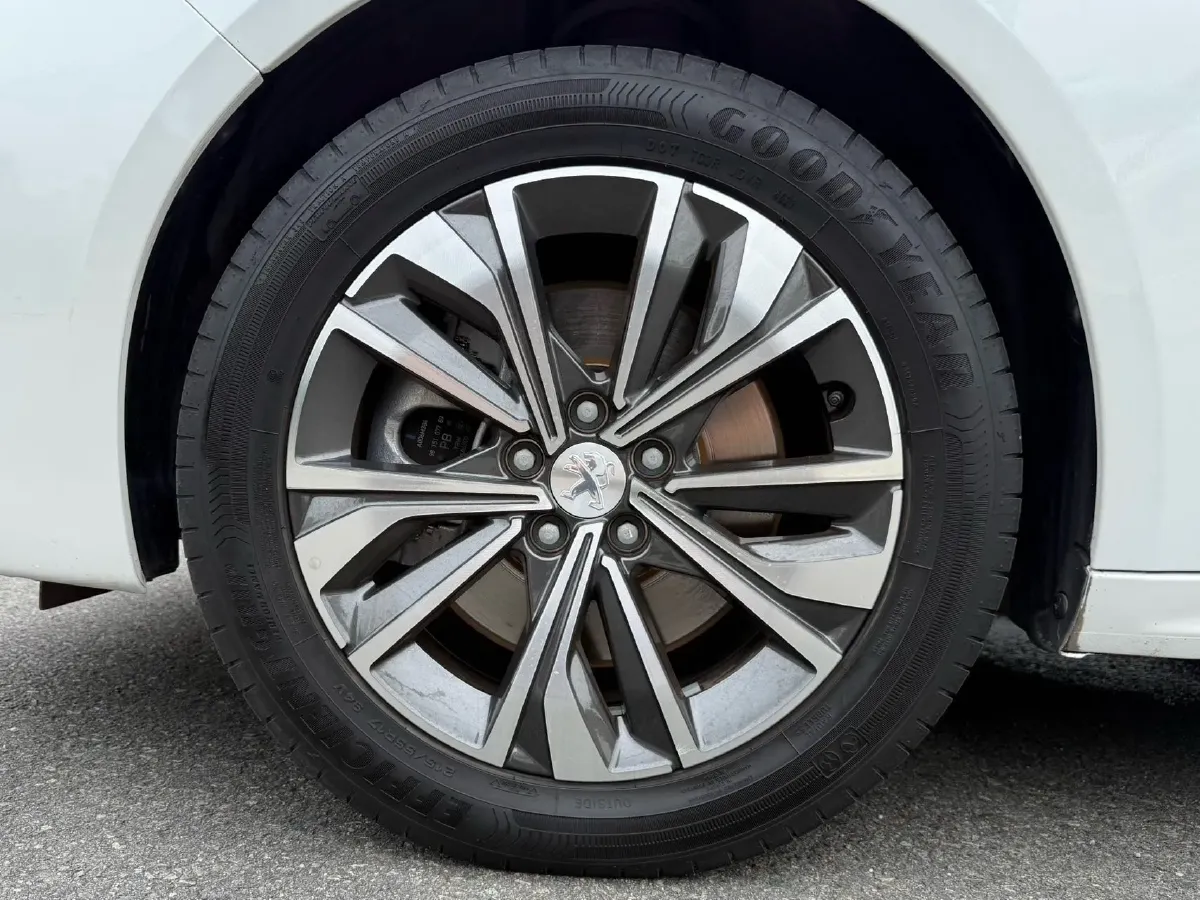 2022 Peugeot 508 1.8T 211HP L4 8AT,autocango,china used car exporter,china ev exporter,chinese used car exporter,chinese used ev exporter