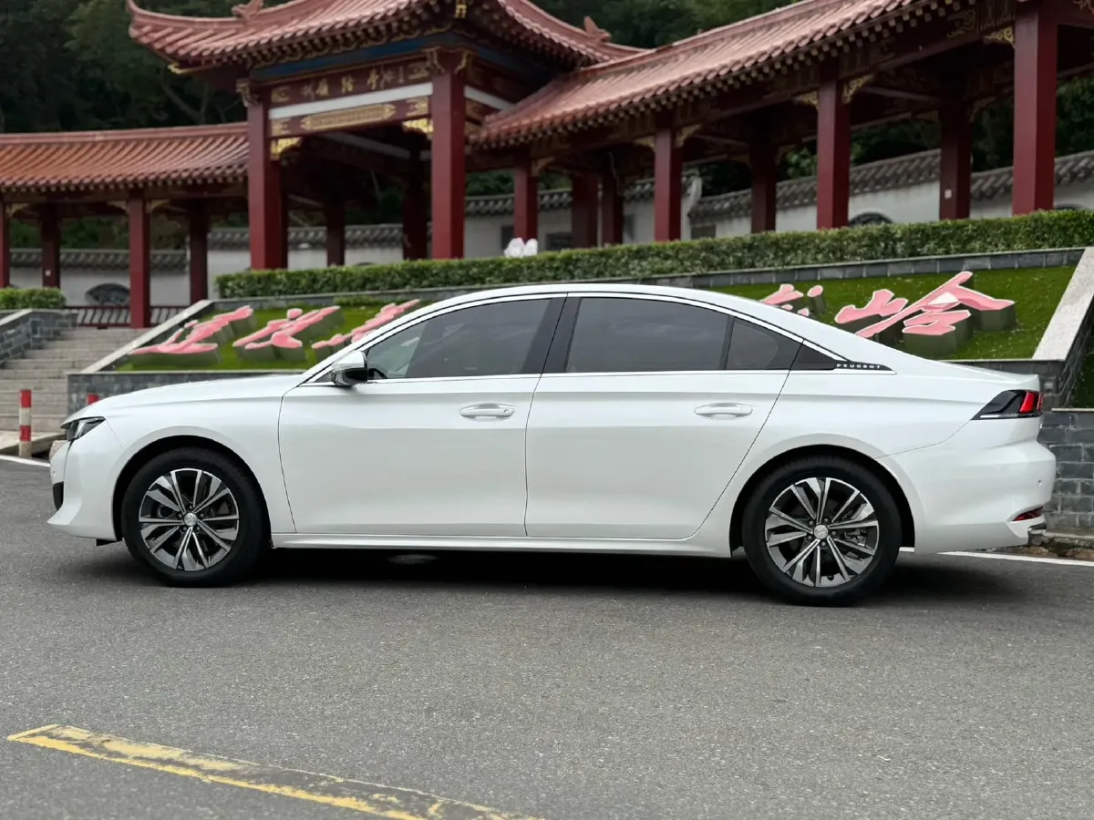 2022 Peugeot 508 1.8T 211HP L4 8AT,autocango,china used car exporter,china ev exporter,chinese used car exporter,chinese used ev exporter