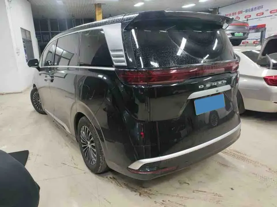 2024 Denza D9 1.5T 139HP L4 E-CVT PHEV 20.39KWH,autocango,china used car exporter,china ev exporter,chinese used car exporter,chinese used ev exporter