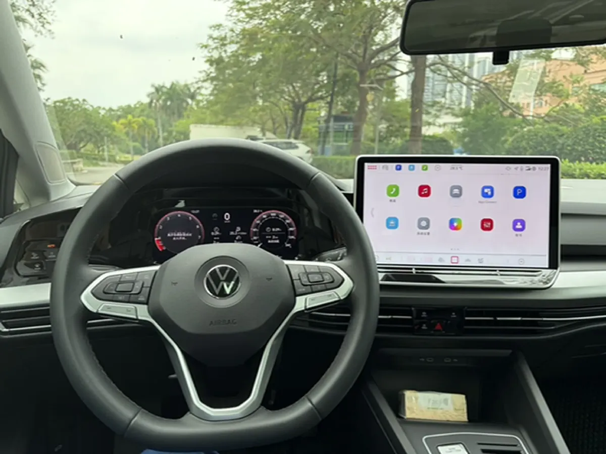 2025 Volkswagen Golf 1.5T 160HP L4 7DCT,autocango,china used car exporter,china ev exporter,chinese used car exporter,chinese used ev exporter