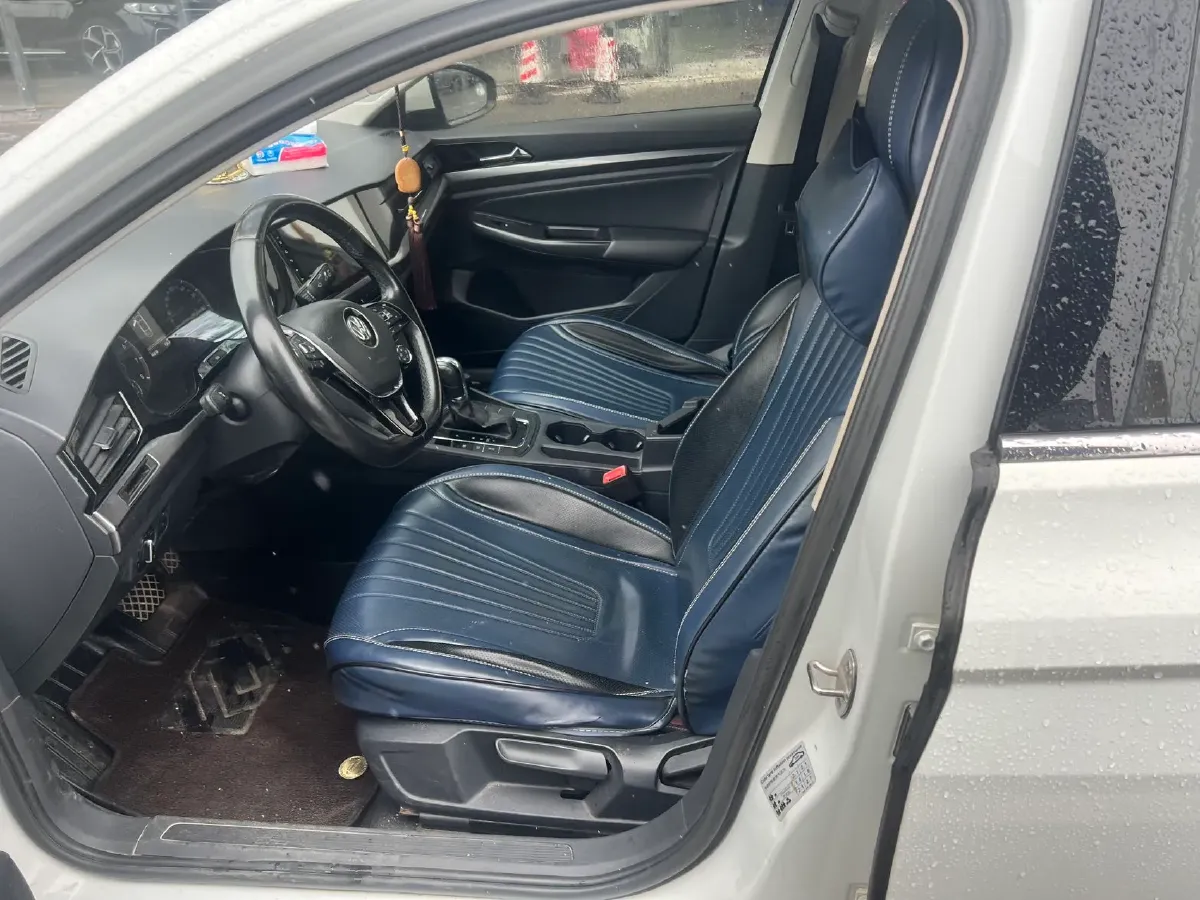 2019 Bestune T77 1.2T 143HP L4 7DCT,autocango,china used car exporter,china ev exporter,chinese used car exporter,chinese used ev exporter