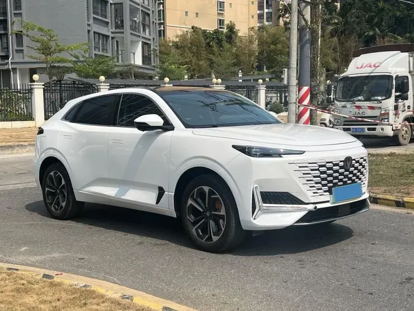 2024 ChangAn UNI-K iDD 1.5T 170HP L4 6TCT PHEV 28.4KWH,autocango,china used car exporter,china ev exporter,chinese used car exporter,chinese used ev exporter