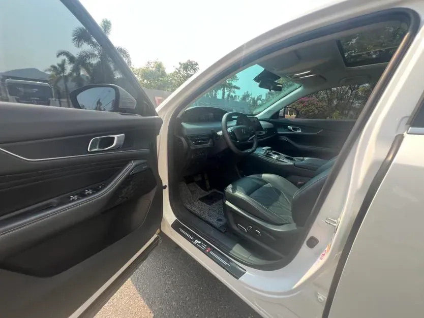 2024 ChangAn UNI-K iDD 1.5T 170HP L4 6TCT PHEV 28.4KWH,autocango,china used car exporter,china ev exporter,chinese used car exporter,chinese used ev exporter