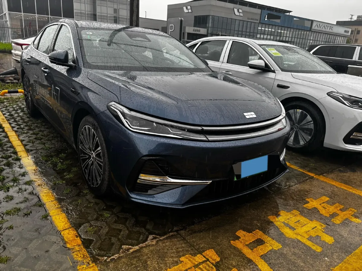 2025 Geely Galaxy A7 1.5L 112HP L4 1DHT PHEV,autocango,china used car exporter,china ev exporter,chinese used car exporter,chinese used ev exporter
