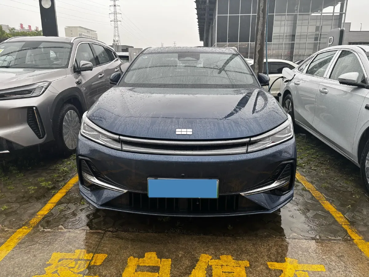 2025 Geely Galaxy A7 1.5L 112HP L4 1DHT PHEV,autocango,china used car exporter,china ev exporter,chinese used car exporter,chinese used ev exporter