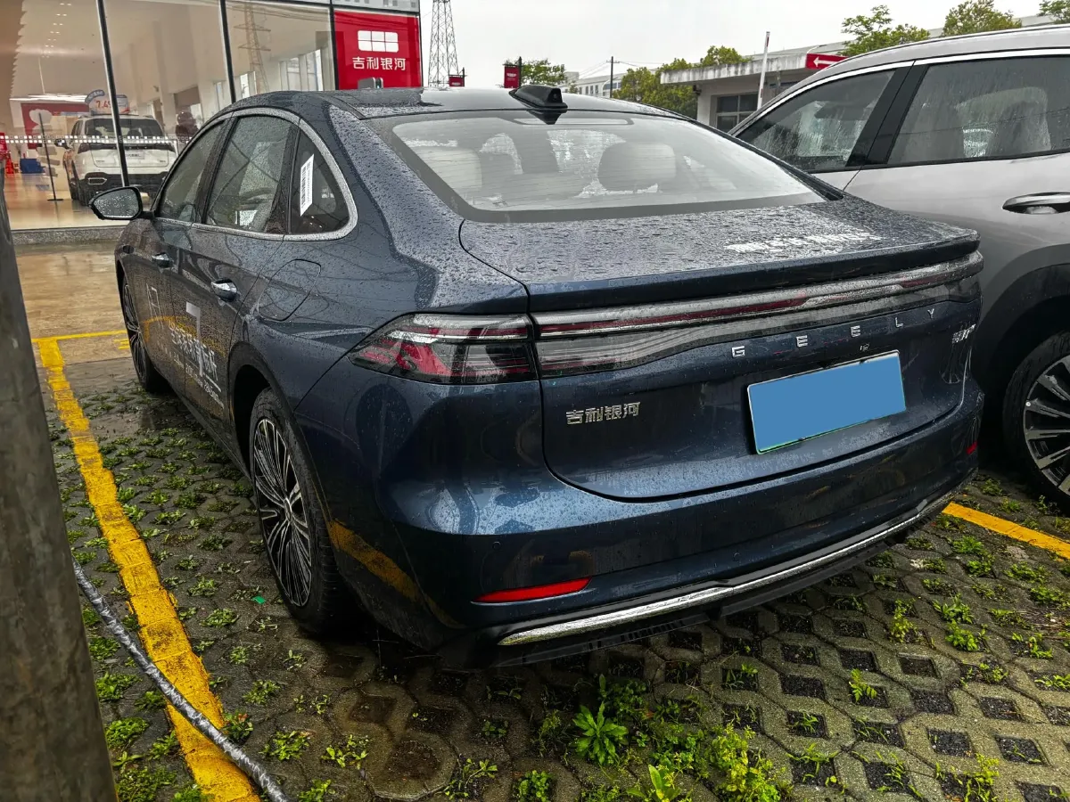 2025 Geely Galaxy A7 1.5L 112HP L4 1DHT PHEV,autocango,china used car exporter,china ev exporter,chinese used car exporter,chinese used ev exporter