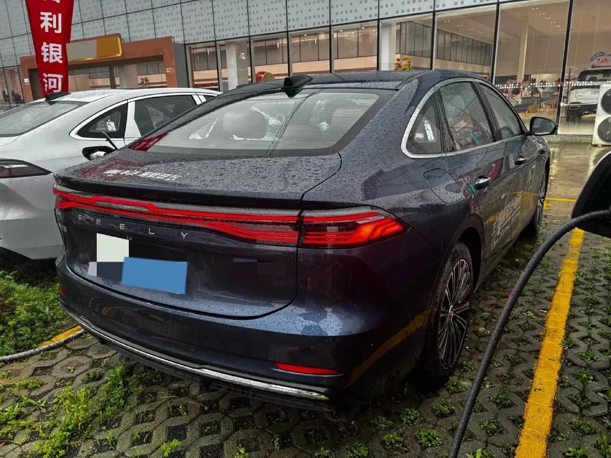 2025 Geely Galaxy A7 1.5L 112HP L4 1DHT PHEV,autocango,china used car exporter,china ev exporter,chinese used car exporter,chinese used ev exporter