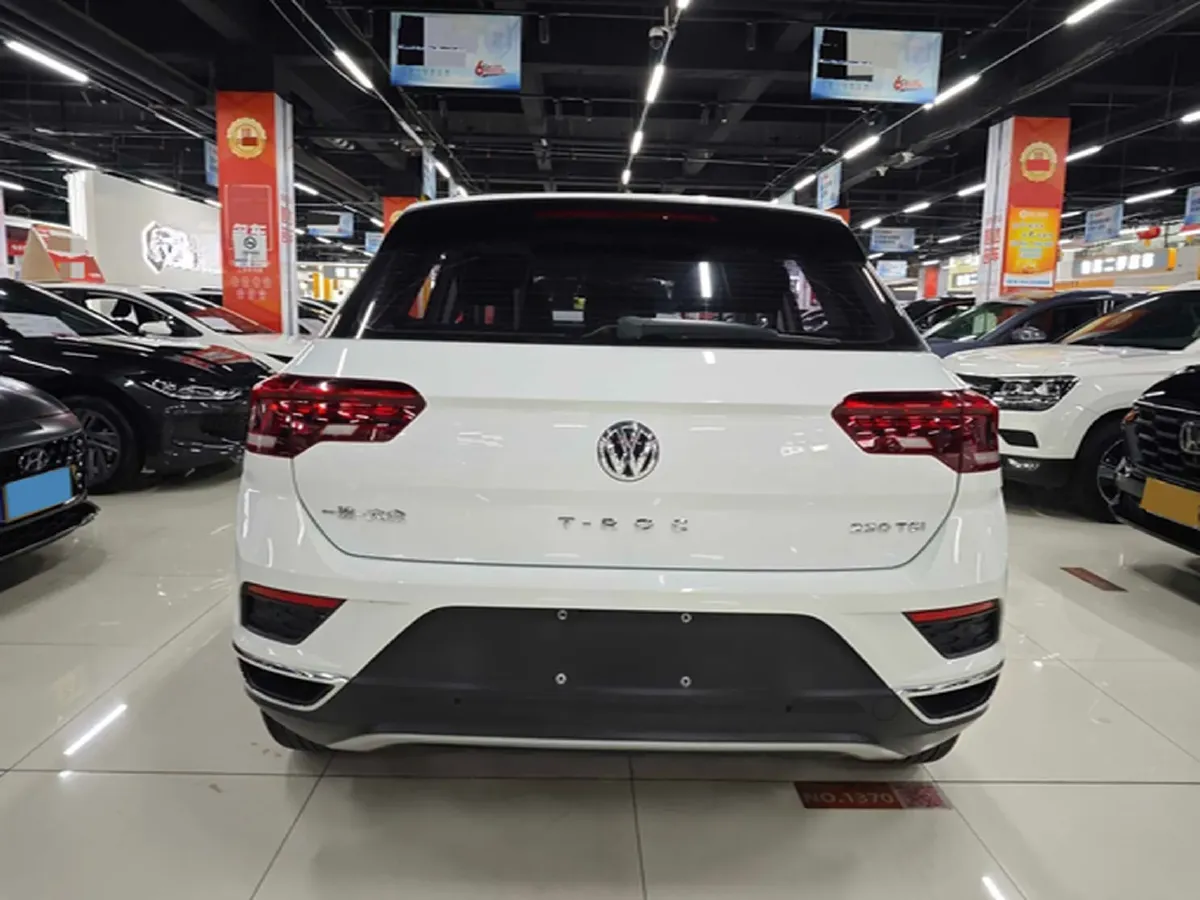 2020 Volkswagen T-Roc 1.4T 131HP L4 7DCT,autocango,china used car exporter,china ev exporter,chinese used car exporter,chinese used ev exporter