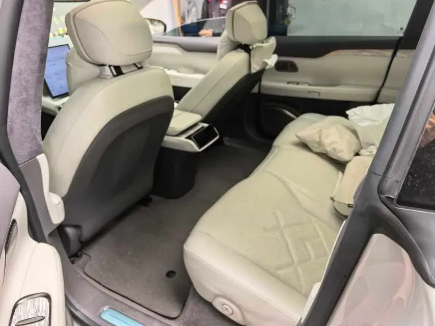 2021 Volkswagen ID.6 Crozz BEV 84.8KWH,autocango,china used car exporter,china ev exporter,chinese used car exporter,chinese used ev exporter