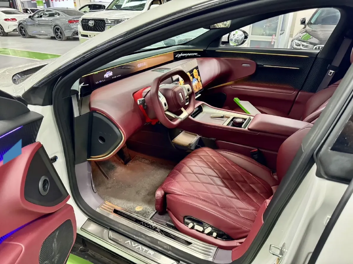 2025 Avatr 12 1.5T 156HP L4 REEV 39.05KWH,autocango,china used car exporter,china ev exporter,chinese used car exporter,chinese used ev exporter