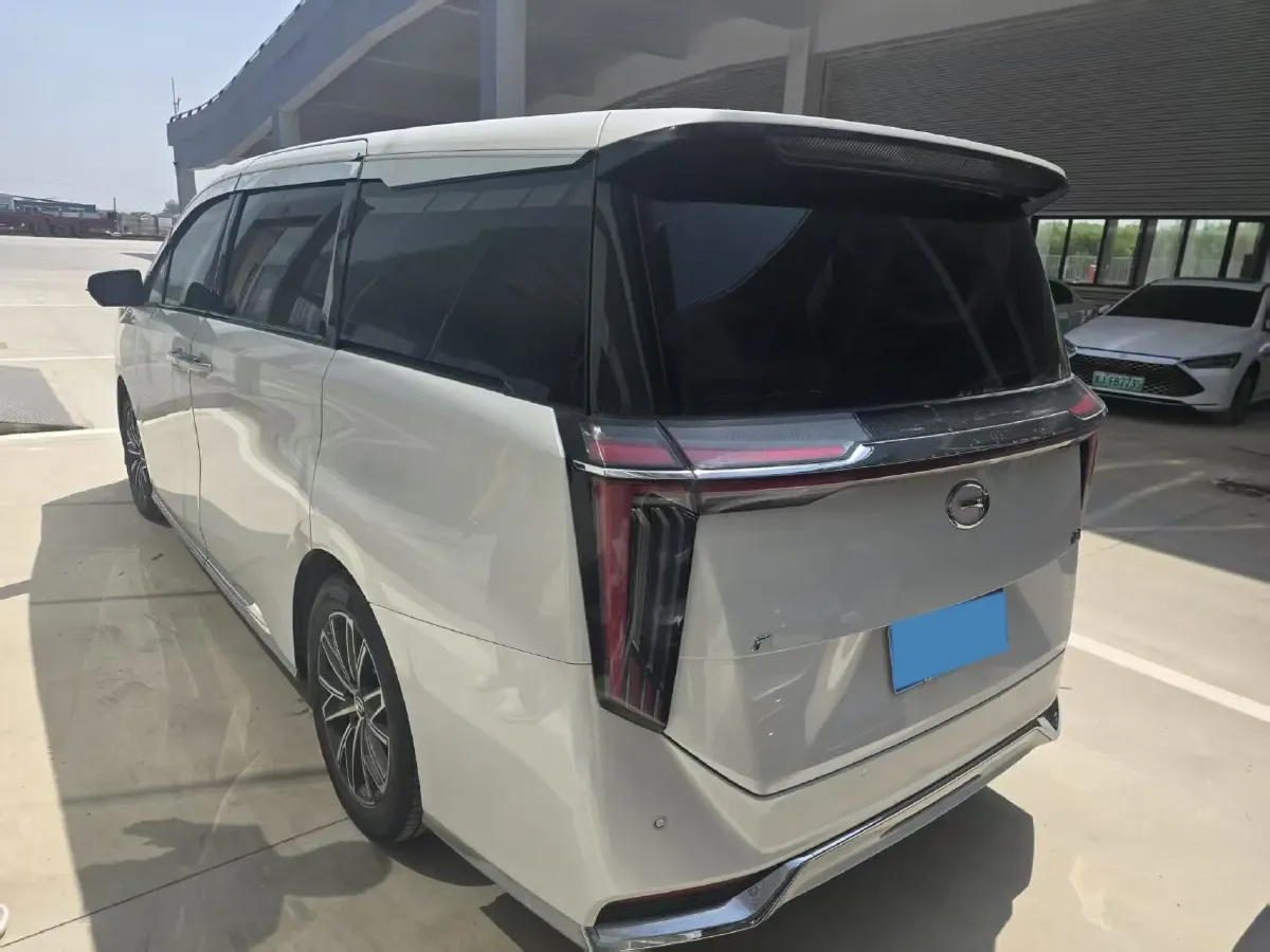 2023 GAC Trumpchi M8 2.0T 252HP L4 8AT,autocango,china used car exporter,china ev exporter,chinese used car exporter,chinese used ev exporter