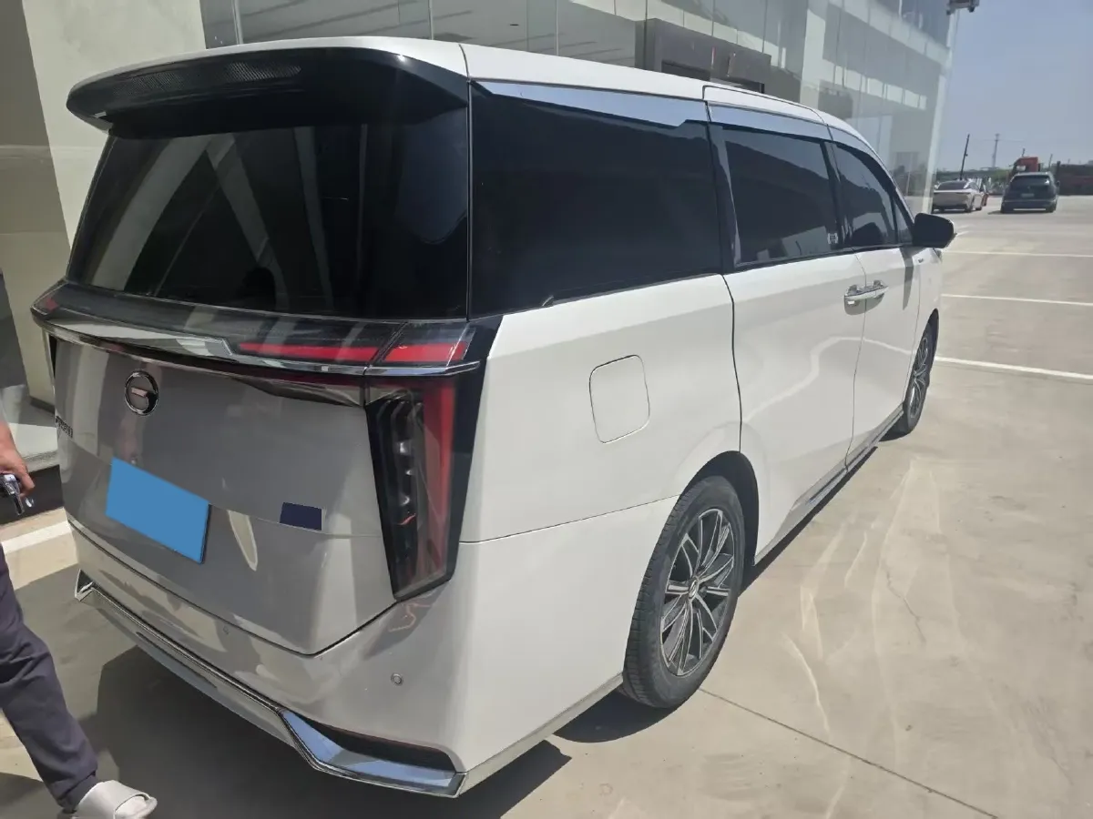 2023 GAC Trumpchi M8 2.0T 252HP L4 8AT,autocango,china used car exporter,china ev exporter,chinese used car exporter,chinese used ev exporter