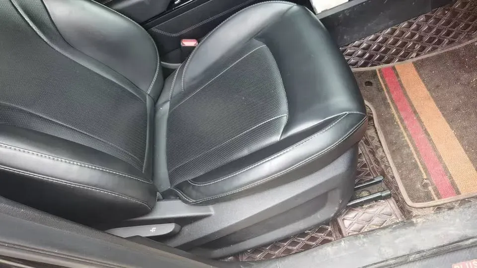 2021 Chery Tiggo 8 Plus 1.6T 197HP L4 7DCT,autocango,china used car exporter,china ev exporter,chinese used car exporter,chinese used ev exporter