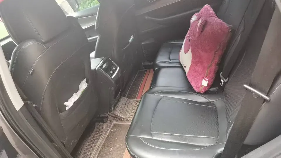 2021 Chery Tiggo 8 Plus 1.6T 197HP L4 7DCT,autocango,china used car exporter,china ev exporter,chinese used car exporter,chinese used ev exporter