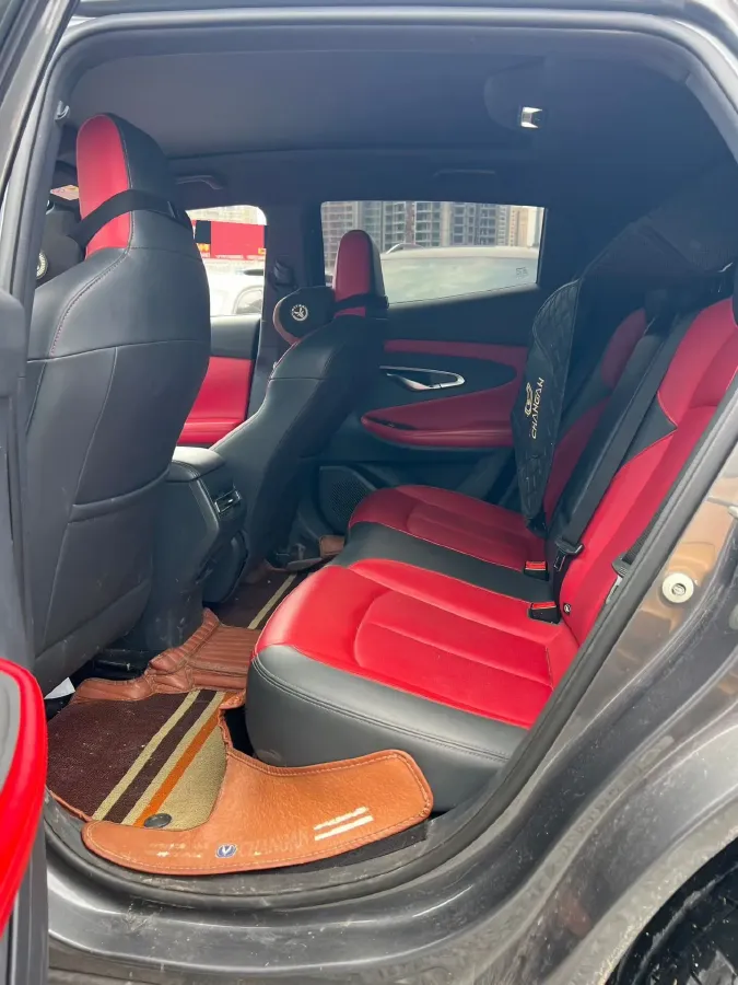 2020 ChangAn UNI-T 1.5T 180HP L4 7DCT,autocango,china used car exporter,china ev exporter,chinese used car exporter,chinese used ev exporter