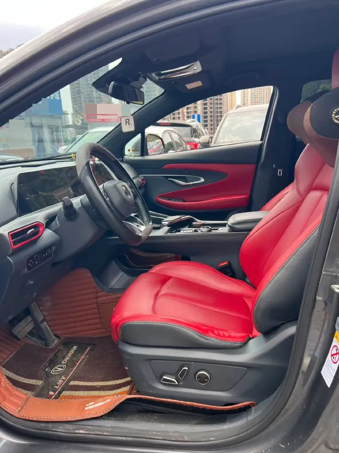 2020 ChangAn UNI-T 1.5T 180HP L4 7DCT,autocango,china used car exporter,china ev exporter,chinese used car exporter,chinese used ev exporter