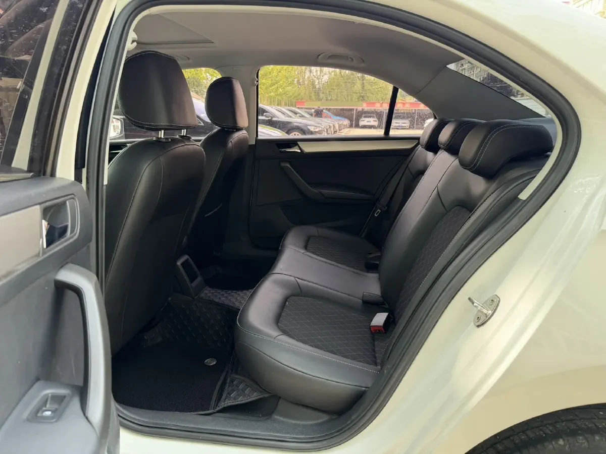 2019 SWM G01 1.5T 156HP L4 6MT,autocango,china used car exporter,china ev exporter,chinese used car exporter,chinese used ev exporter