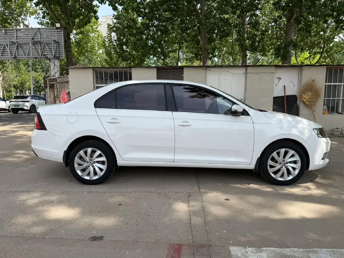 2019 SWM G01 1.5T 156HP L4 6MT,autocango,china used car exporter,china ev exporter,chinese used car exporter,chinese used ev exporter