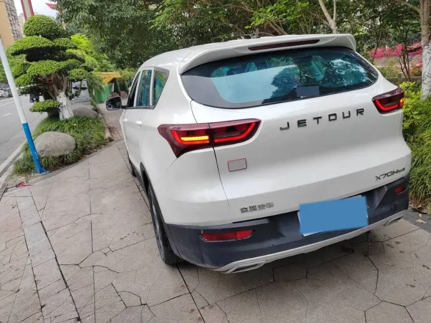 2020 Jetour X90 1.5T 156HP L4 6MT,autocango,china used car exporter,china ev exporter,chinese used car exporter,chinese used ev exporter