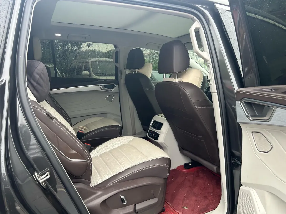 2021 Volkswagen Talagon 2.0T 220HP L4 7DCT,autocango,china used car exporter,china ev exporter,chinese used car exporter,chinese used ev exporter