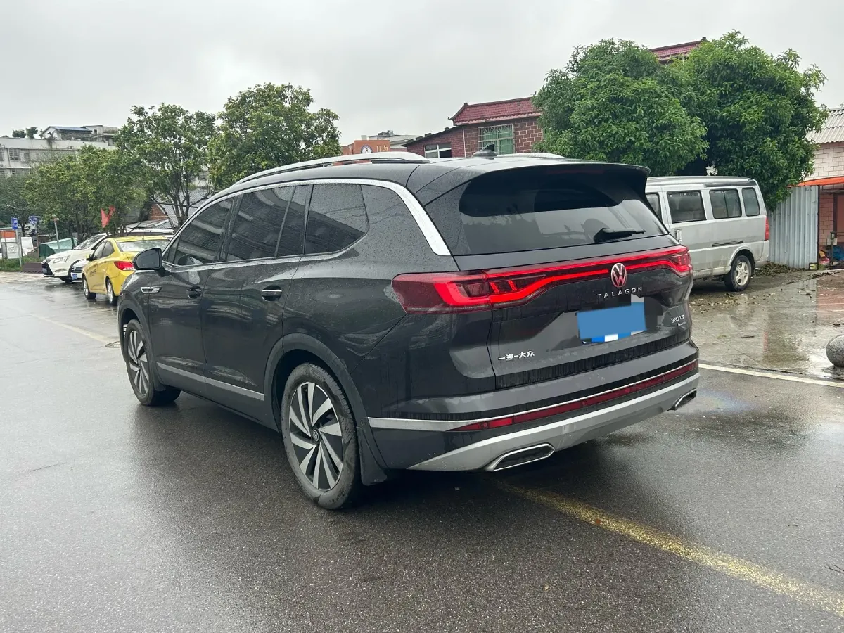 2021 Volkswagen Talagon 2.0T 220HP L4 7DCT,autocango,china used car exporter,china ev exporter,chinese used car exporter,chinese used ev exporter