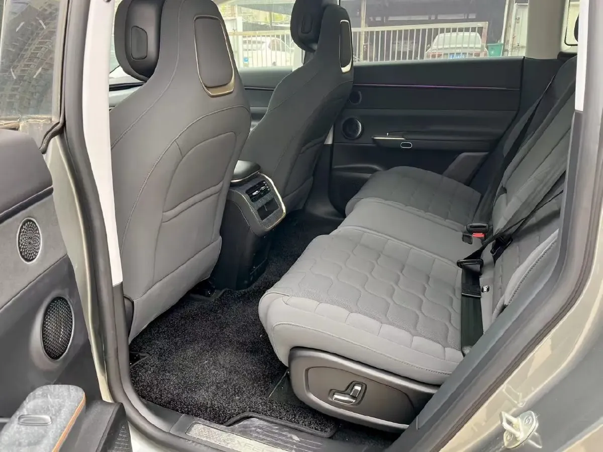 2024 Exceed Sterra ET REEV 156HP REEV 32KWH,autocango,china used car exporter,china ev exporter,chinese used car exporter,chinese used ev exporter