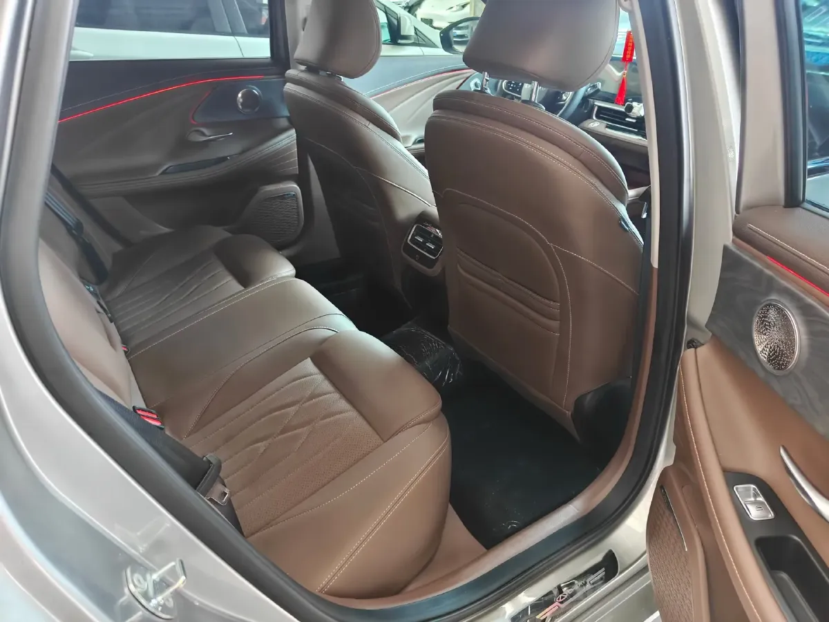 2023 Chery Arrizo 8 2.0T 254HP L4 7DCT,autocango,china used car exporter,china ev exporter,chinese used car exporter,chinese used ev exporter