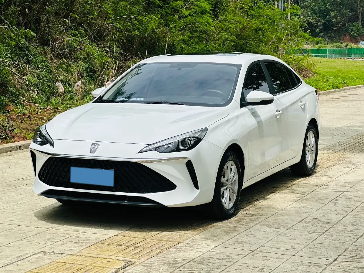 2023 Roewe i5 1.5L 129HP L4 CVT,autocango,china used car exporter,china ev exporter,chinese used car exporter,chinese used ev exporter