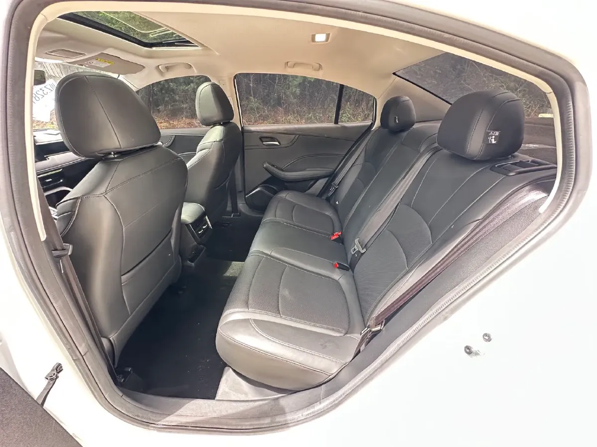 2023 Roewe i5 1.5L 129HP L4 CVT,autocango,china used car exporter,china ev exporter,chinese used car exporter,chinese used ev exporter