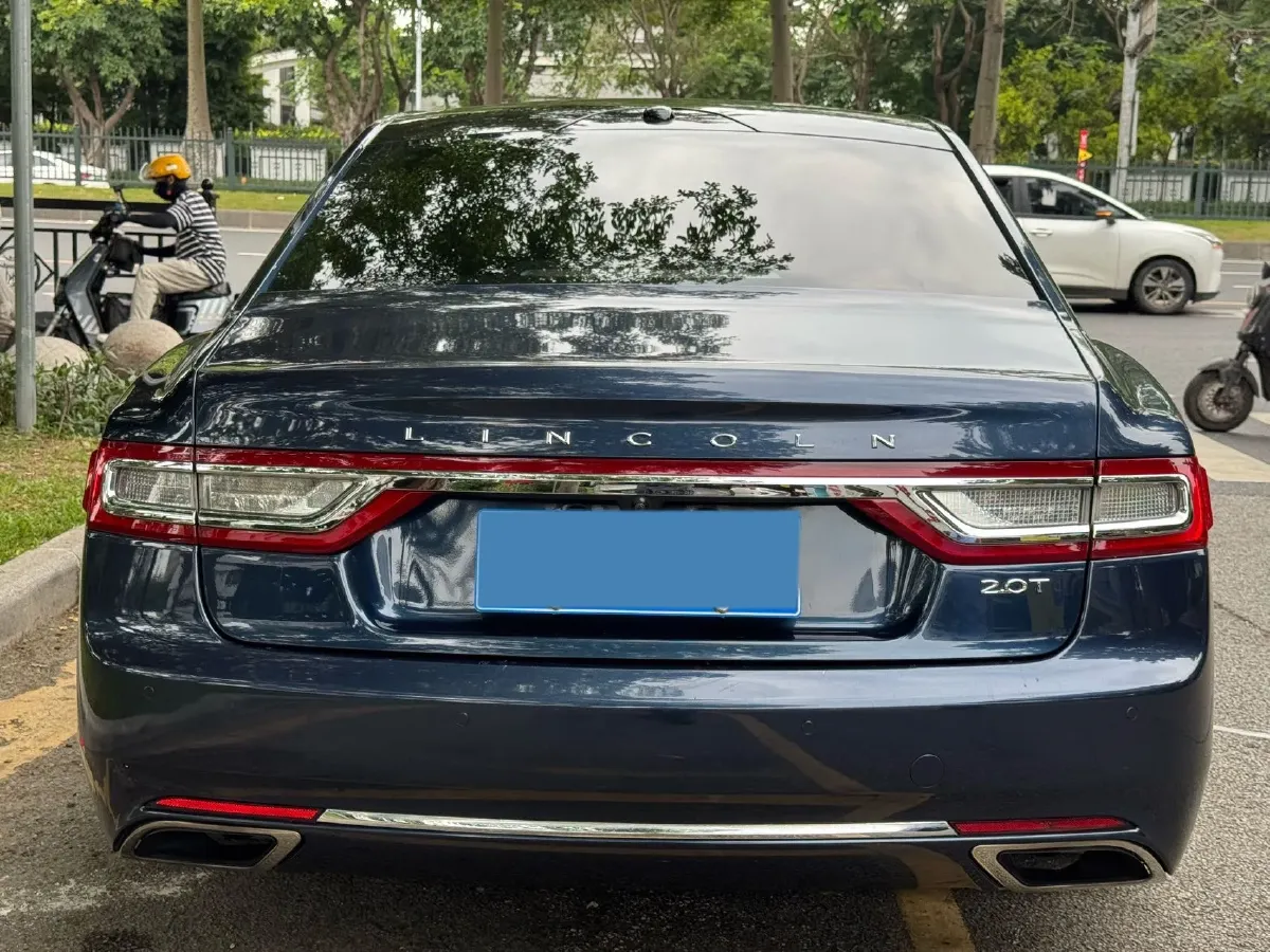 2017 Lincoln Continental 2.0T 261HP L4 6AT,autocango,china used car exporter,china ev exporter,chinese used car exporter,chinese used ev exporter