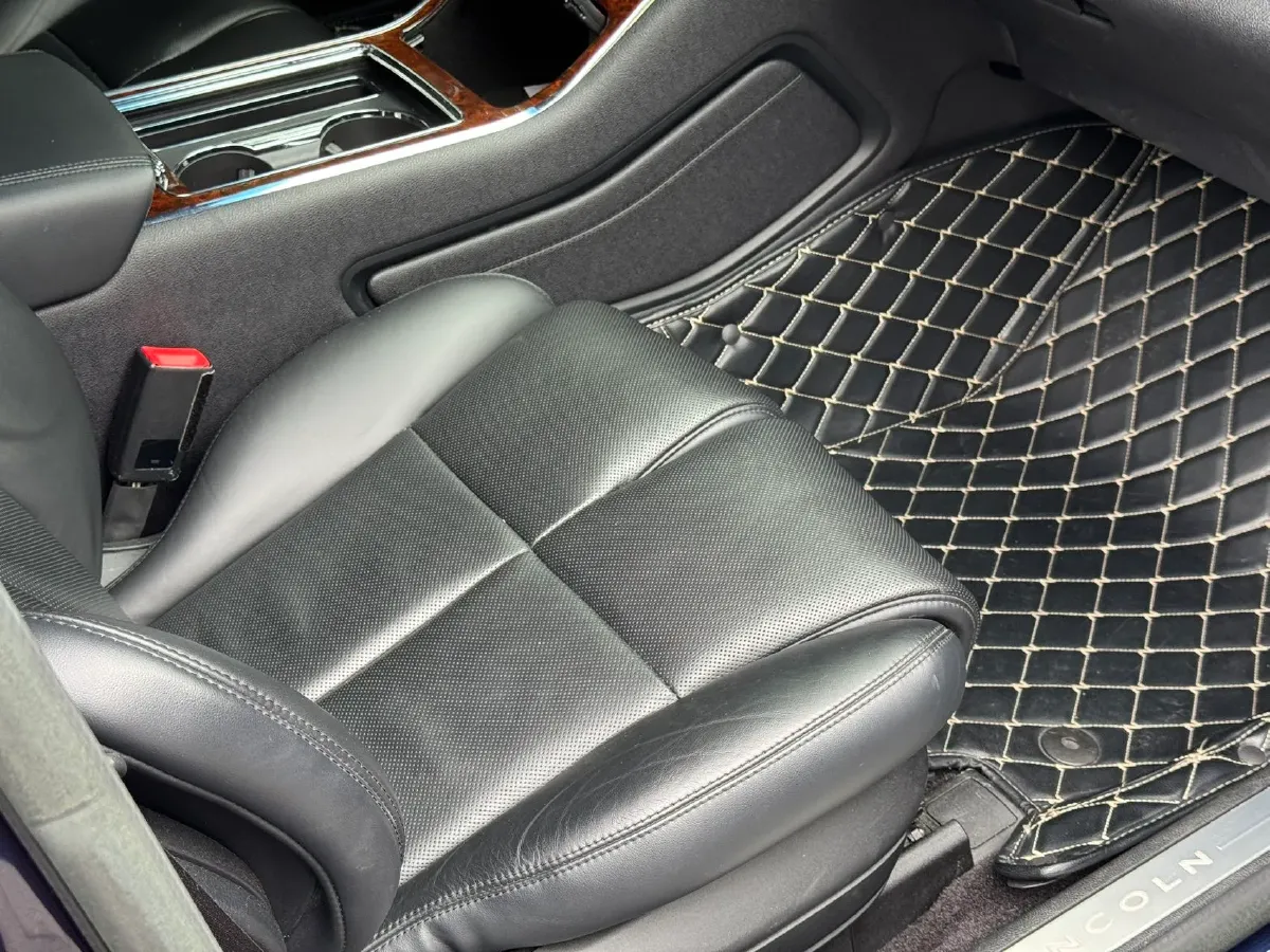 2017 Lincoln Continental 2.0T 261HP L4 6AT,autocango,china used car exporter,china ev exporter,chinese used car exporter,chinese used ev exporter