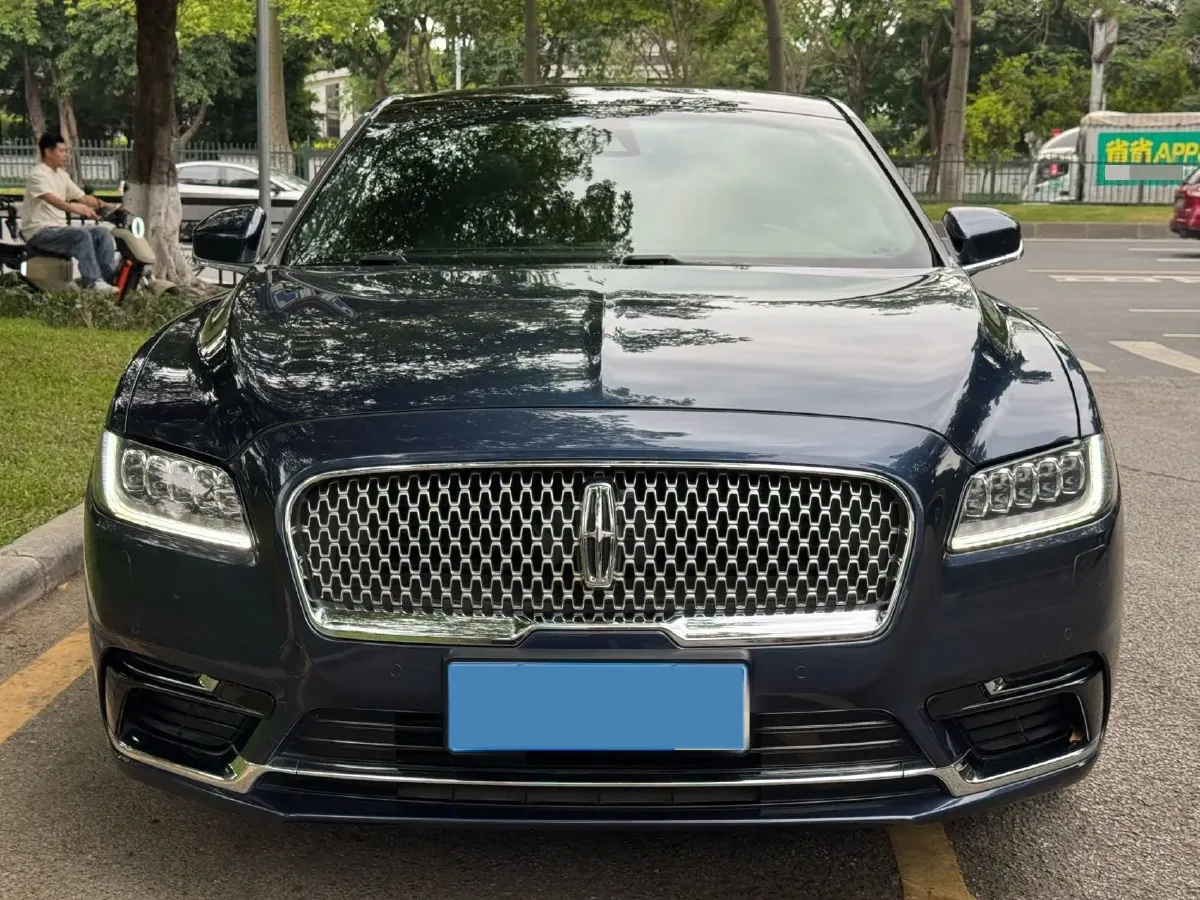 2017 Lincoln Continental 2.0T 261HP L4 6AT,autocango,china used car exporter,china ev exporter,chinese used car exporter,chinese used ev exporter