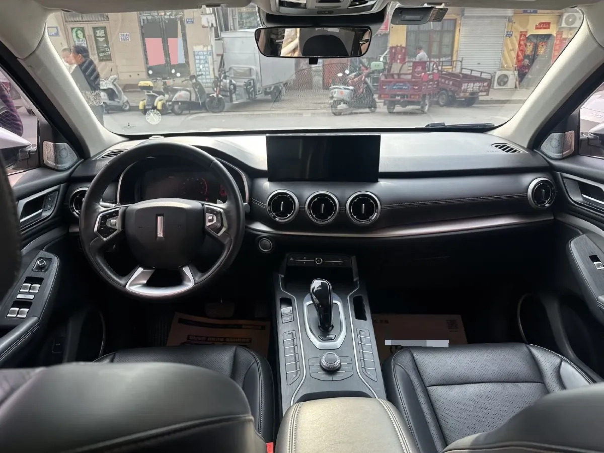 2021 WEY VV6 2.0T 227HP L4 7DCT,autocango,china used car exporter,china ev exporter,chinese used car exporter,chinese used ev exporter