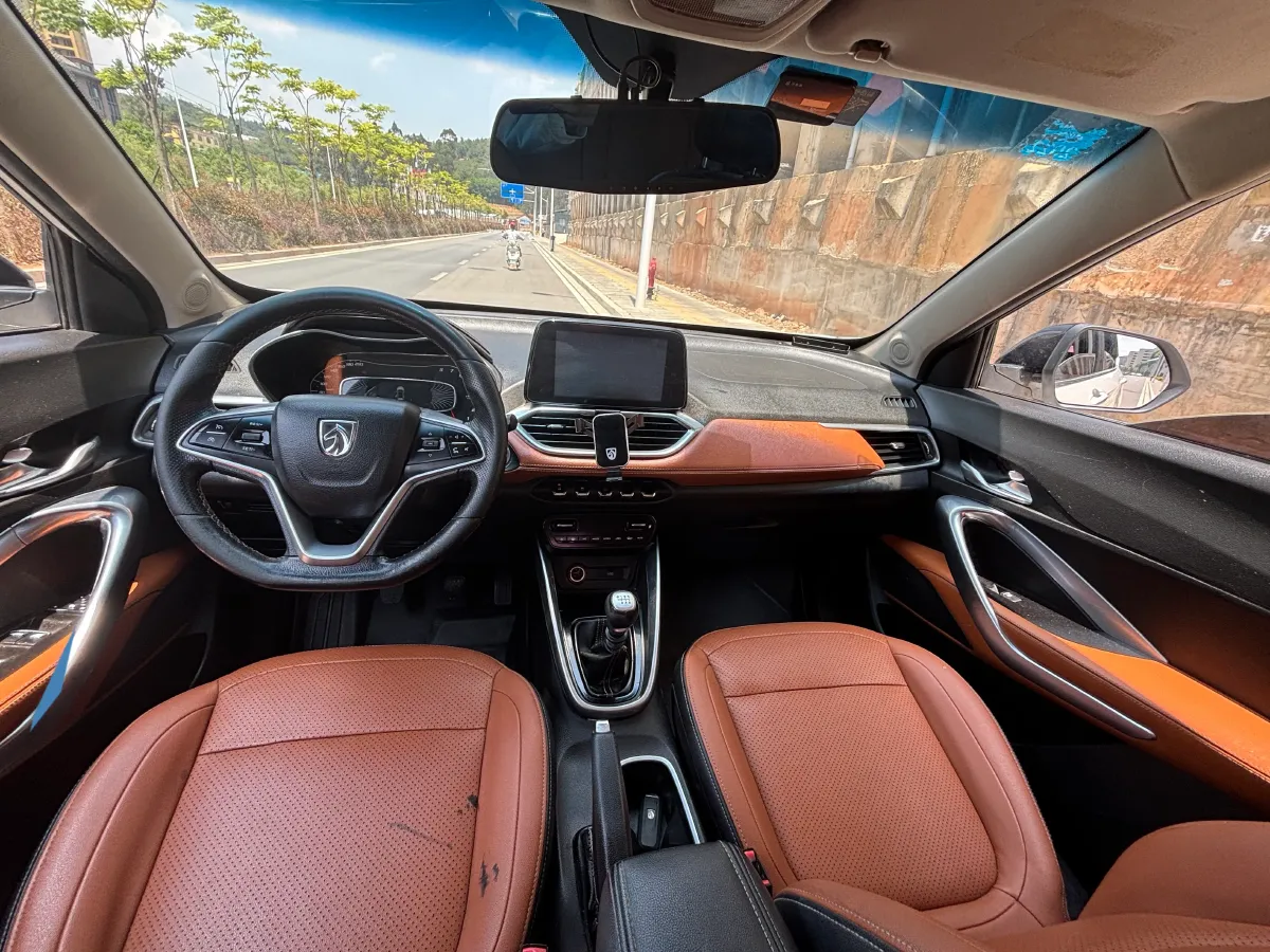 2017 BaoJun 510 1.5L 112HP L4 6MT,autocango,china used car exporter,china ev exporter,chinese used car exporter,chinese used ev exporter