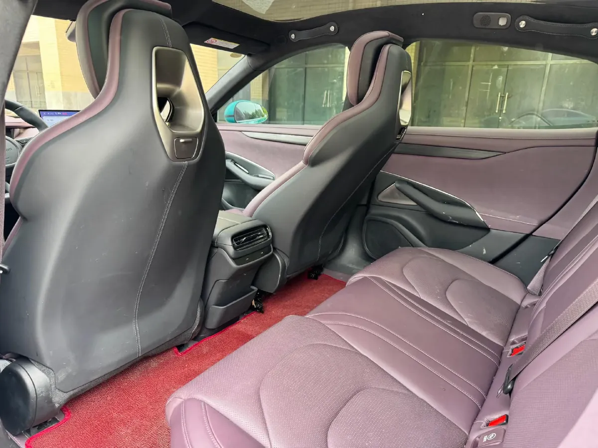 2024 MI SU7 BEV 101KWH,autocango,china used car exporter,china ev exporter,chinese used car exporter,chinese used ev exporter