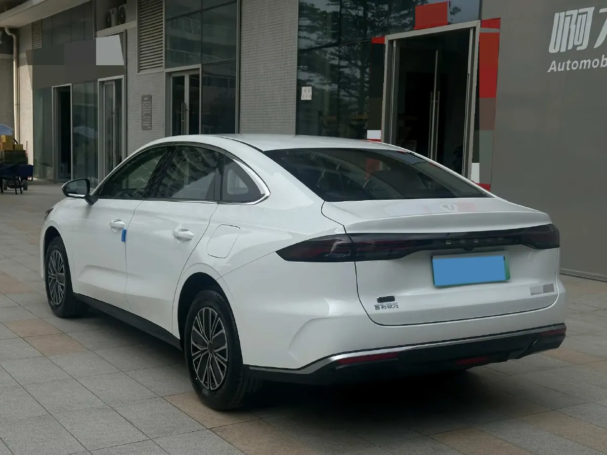 2026 Geely Galaxy Starshine 6 1.5L 112HP L4 1DHT PHEV,autocango,china used car exporter,china ev exporter,chinese used car exporter,chinese used ev exporter
