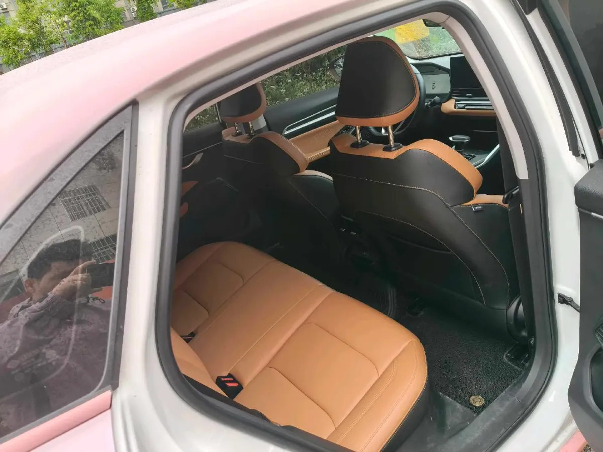 2025 Geely Emgrand 1.5L 127HP L4 CVT,autocango,china used car exporter,china ev exporter,chinese used car exporter,chinese used ev exporter