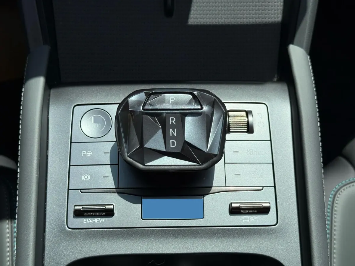 2025 BYD QinL 1.5L 101HP L4 E-CVT PHEV 10.08KWH,autocango,china used car exporter,china ev exporter,chinese used car exporter,chinese used ev exporter