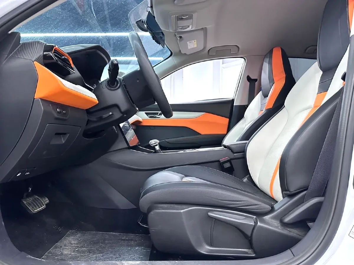 2023 DongFeng Aeolus YiXuan 1.5L 125HP L4 6DCT,autocango,china used car exporter,china ev exporter,chinese used car exporter,chinese used ev exporter