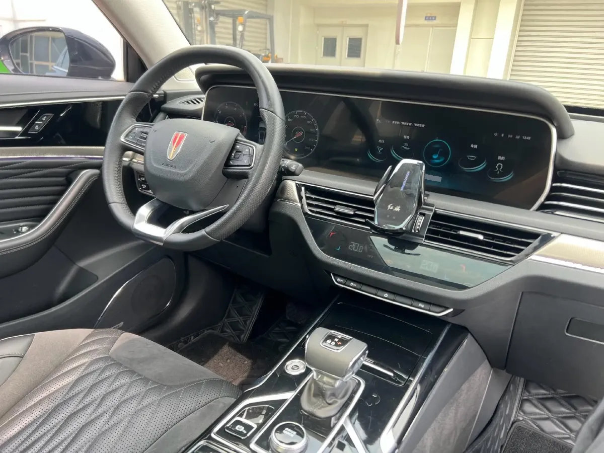 2022 HongQi HS5 2.0T 224HP L4 6AT,autocango,china used car exporter,china ev exporter,chinese used car exporter,chinese used ev exporter