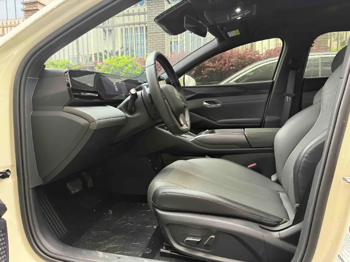 2025 BYD QinL BEV,autocango,china used car exporter,china ev exporter,chinese used car exporter,chinese used ev exporter